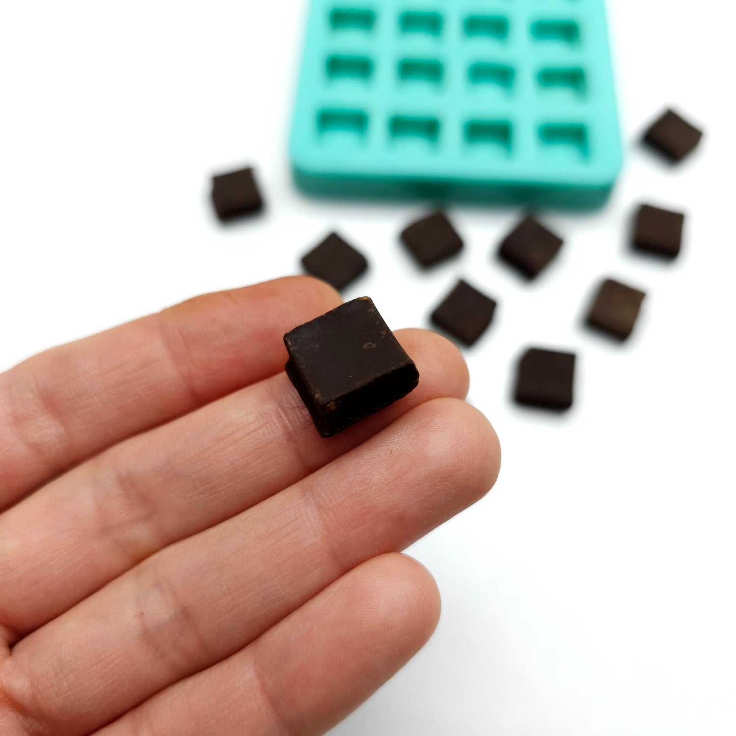 Chocolate chips 25 cavities Wax mold Resin mold Soap mold Realistic Flexible mold chocolate chip 42 cavities mold mini morsels