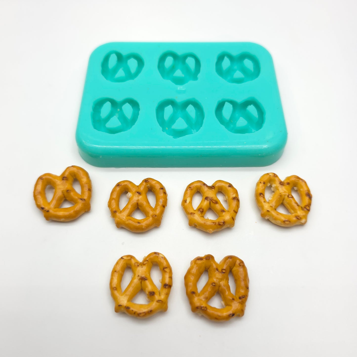 Mini pretzel Silicone mold Versatile Silicone Mold For Edible Crafts, Resin, Clay, Wax, Pet Treats & More candle embeds molds NT060