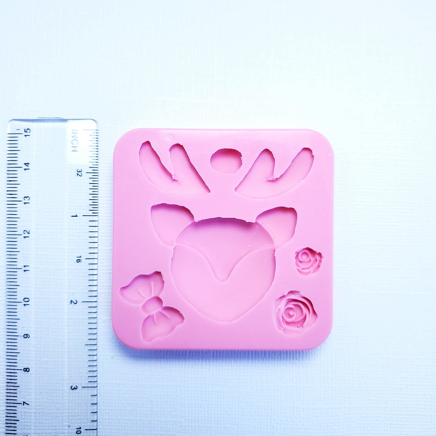 Cute Reindeer Silicone Mold for Fondant Resin Clay Jewelry and Cupcake Decorations