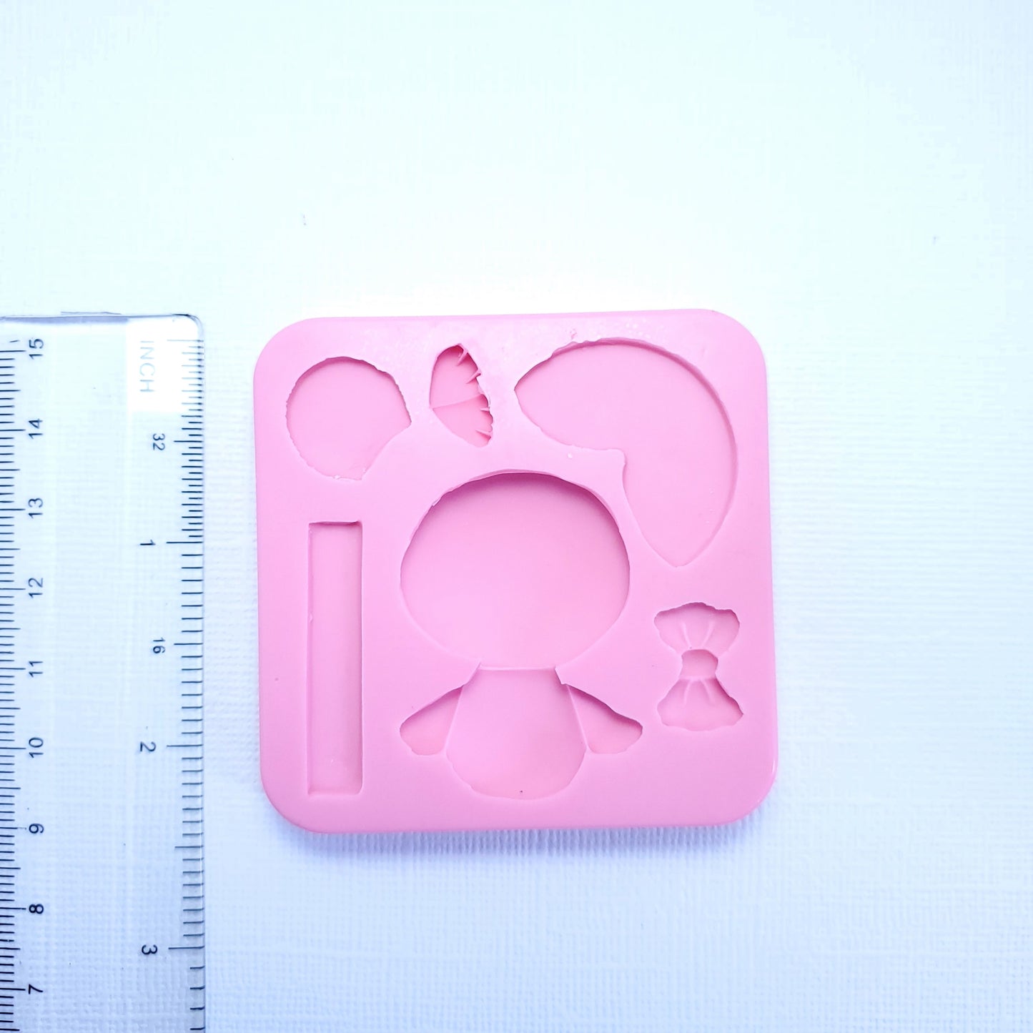 Cute Penguin Silicone Mold for Cakes, Miniatures, Resin and Polymer Clay MS052