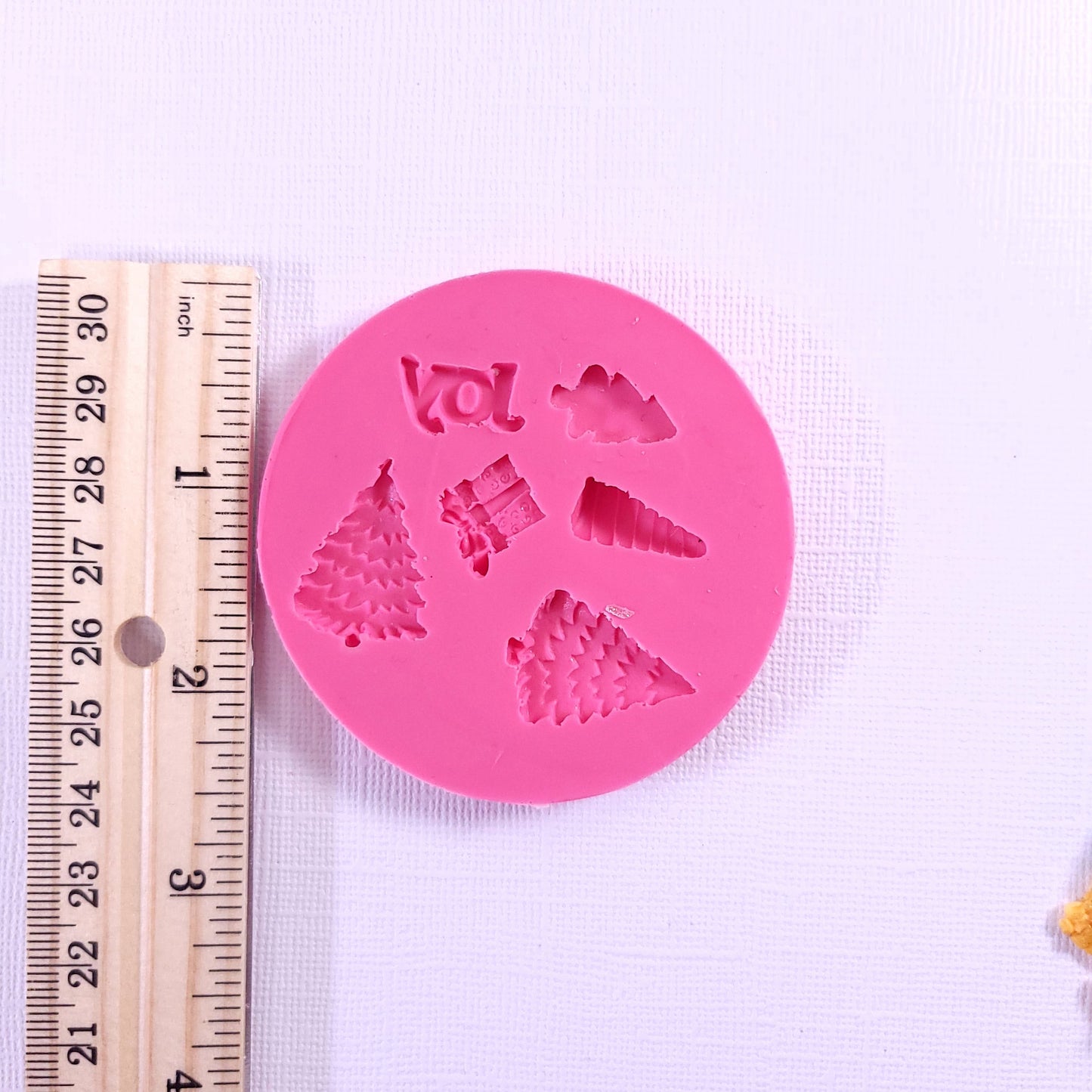 Christmas Tree and Gift Silicone Mold for Miniatures and Cake Decorating